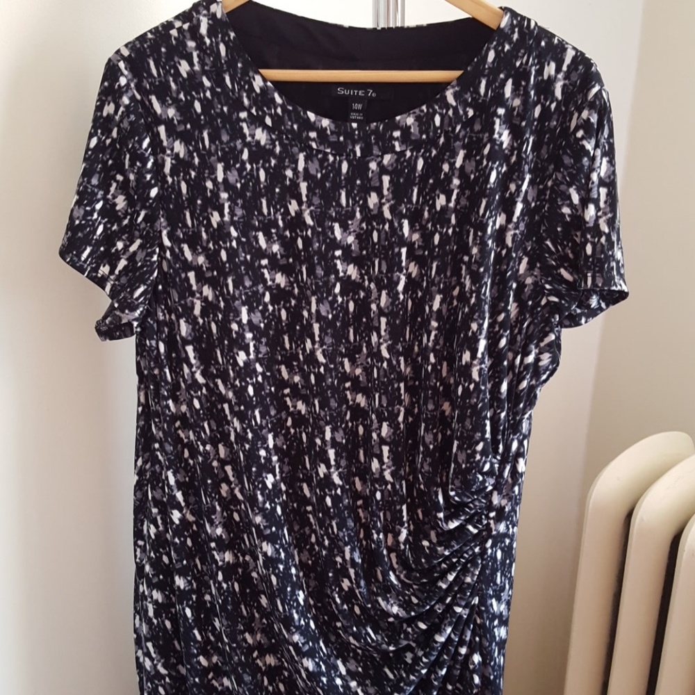 Short-sleeve ruched bodycon shift dress NWT